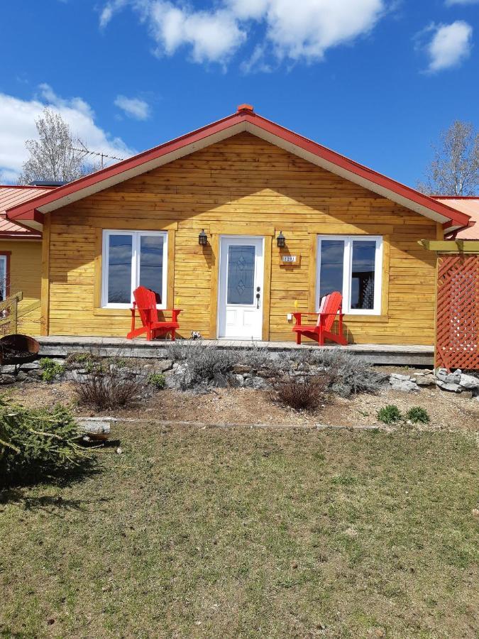 Auberge Ma Maison Sainte-Melanie Exteriör bild