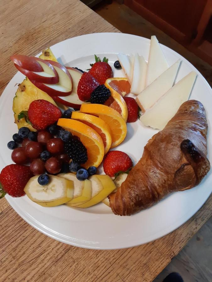 Auberge Ma Maison Sainte-Melanie Exteriör bild