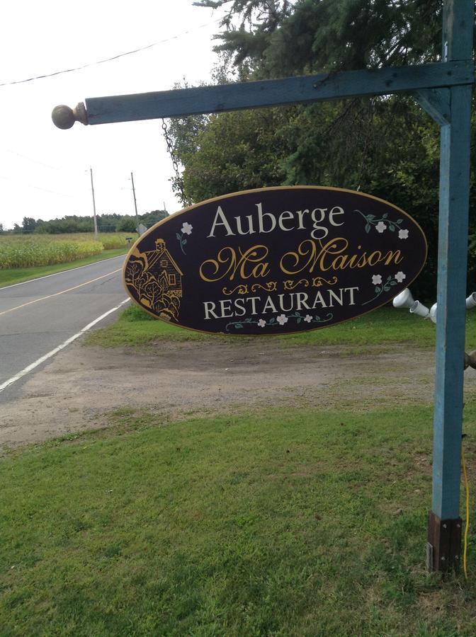 Auberge Ma Maison Sainte-Melanie Exteriör bild